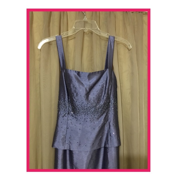 Elegant Sparkling gown (petite) - Picture 4 of 5